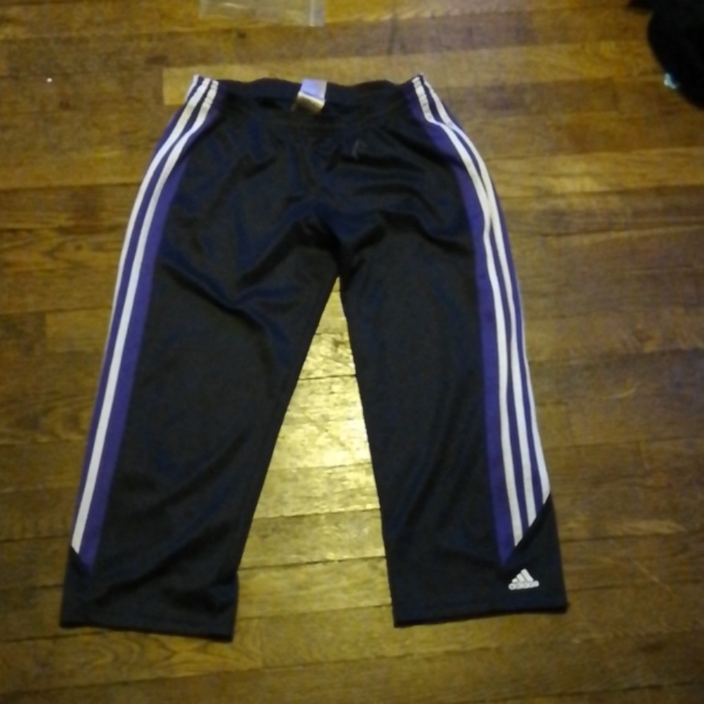 Adidas capris size small